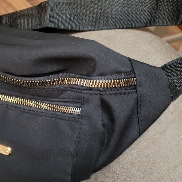 Belt Bag - Picture 2 of 8